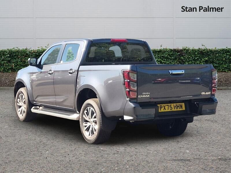 More views of Isuzu D-Max