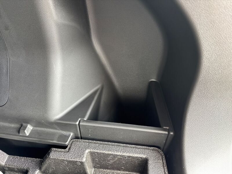 More views of Suzuki e Vitara