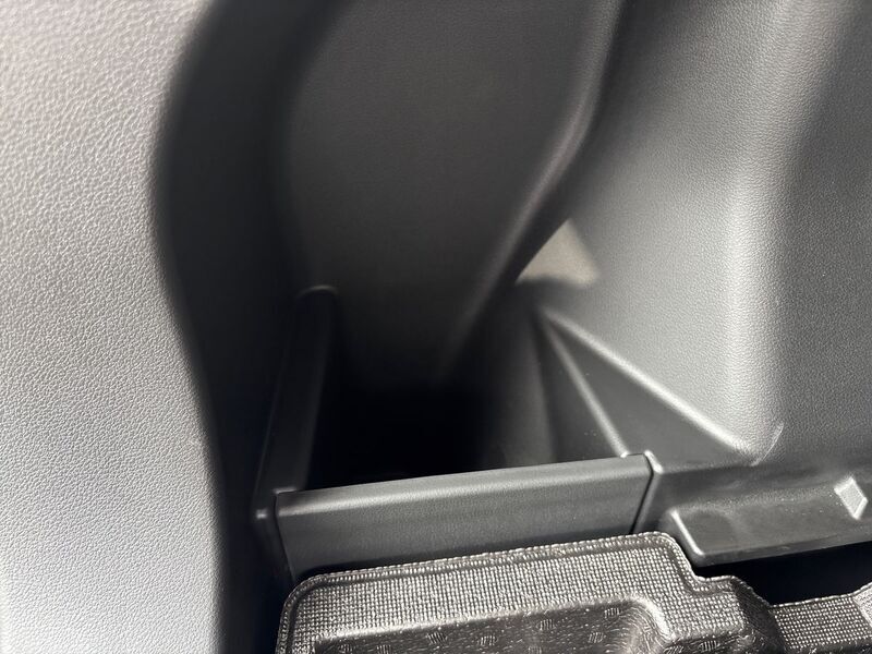 More views of Suzuki e Vitara