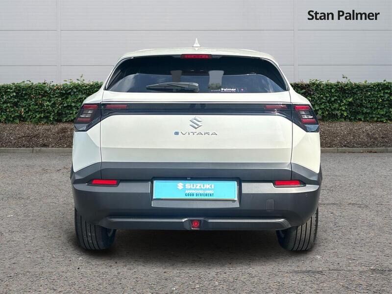 More views of Suzuki e Vitara