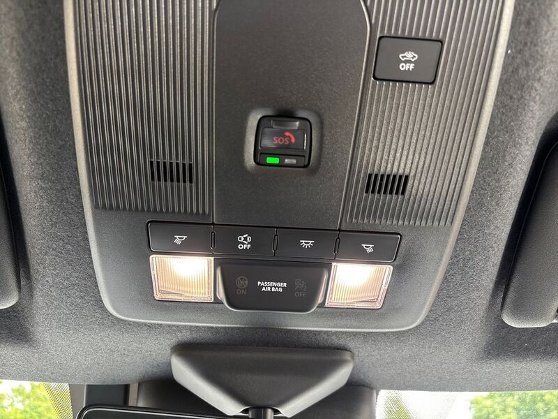 More views of Suzuki e Vitara