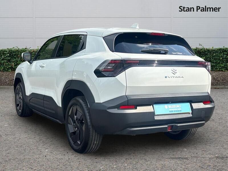 More views of Suzuki e Vitara