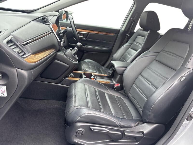 More views of Honda CR-V