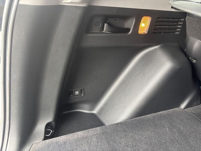 More views of Honda CR-V