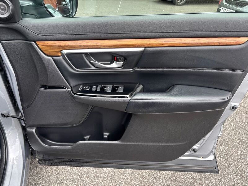 More views of Honda CR-V