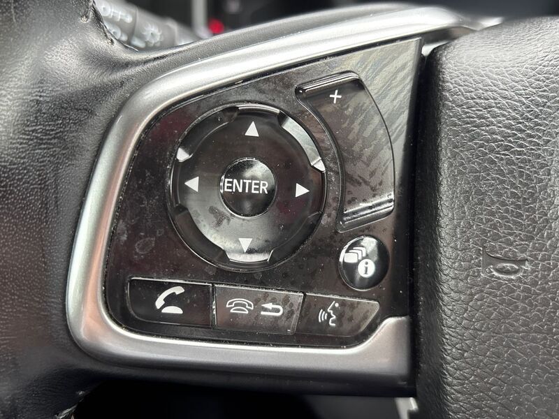 More views of Honda CR-V