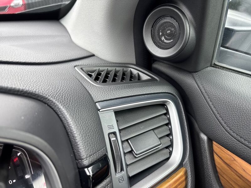 More views of Honda CR-V