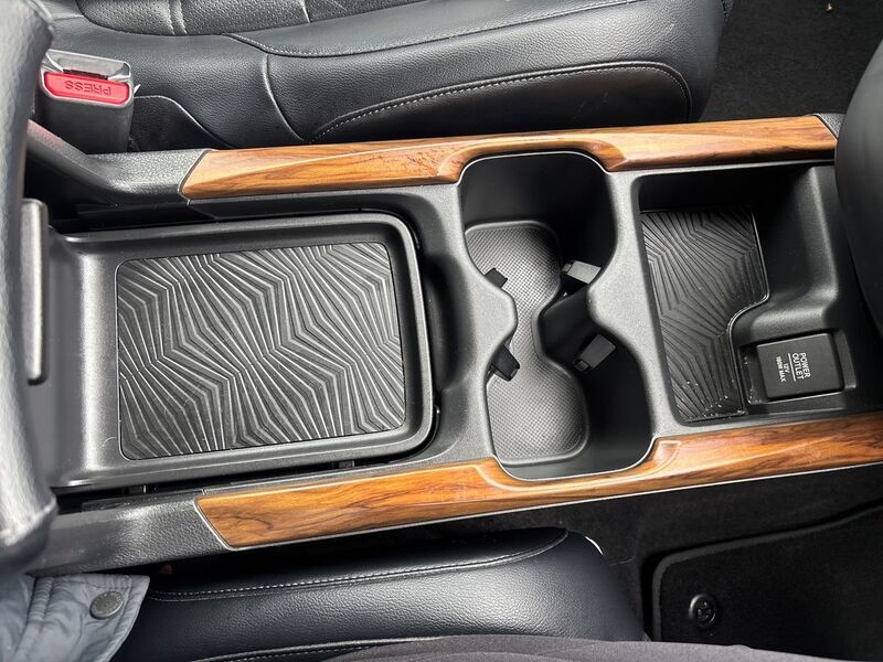More views of Honda CR-V