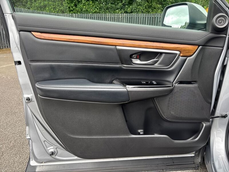 More views of Honda CR-V