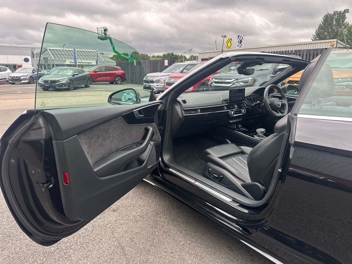 More views of Audi A5 Cabriolet