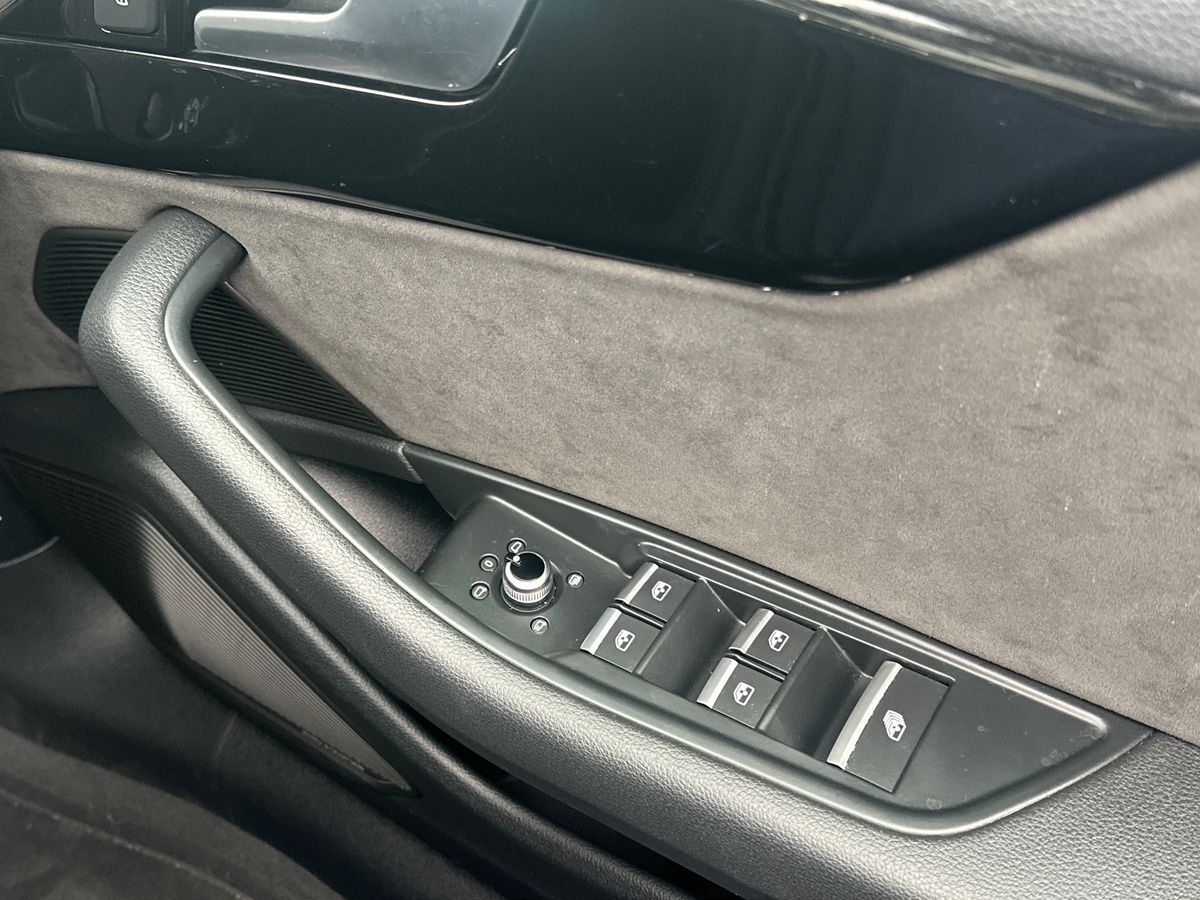 More views of Audi A5 Cabriolet