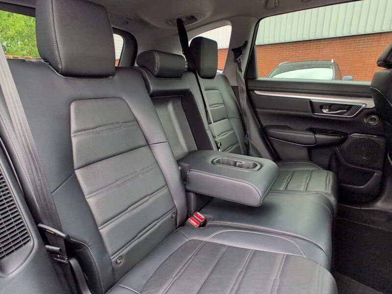 More views of Honda CR-V