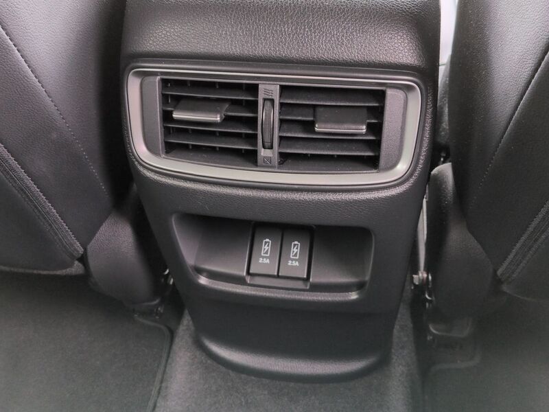 More views of Honda CR-V