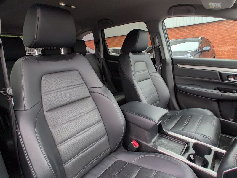 More views of Honda CR-V