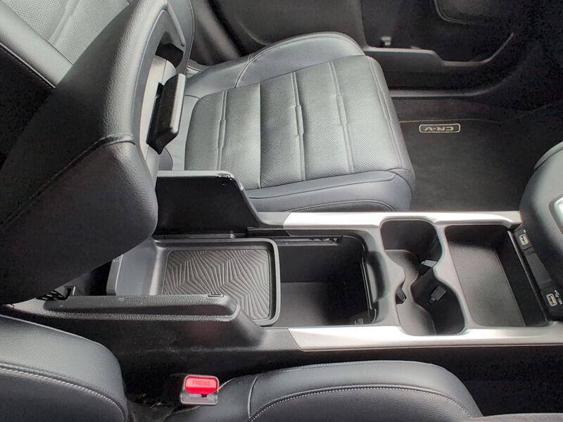 More views of Honda CR-V