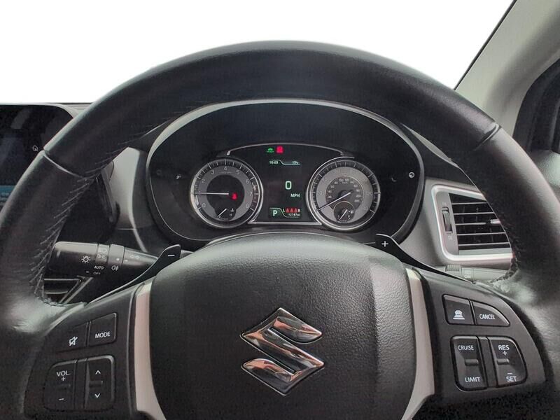 More views of Suzuki S-Cross