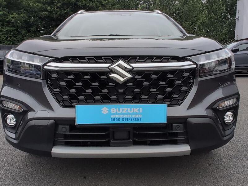 More views of Suzuki S-Cross