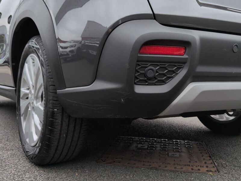 More views of Suzuki S-Cross