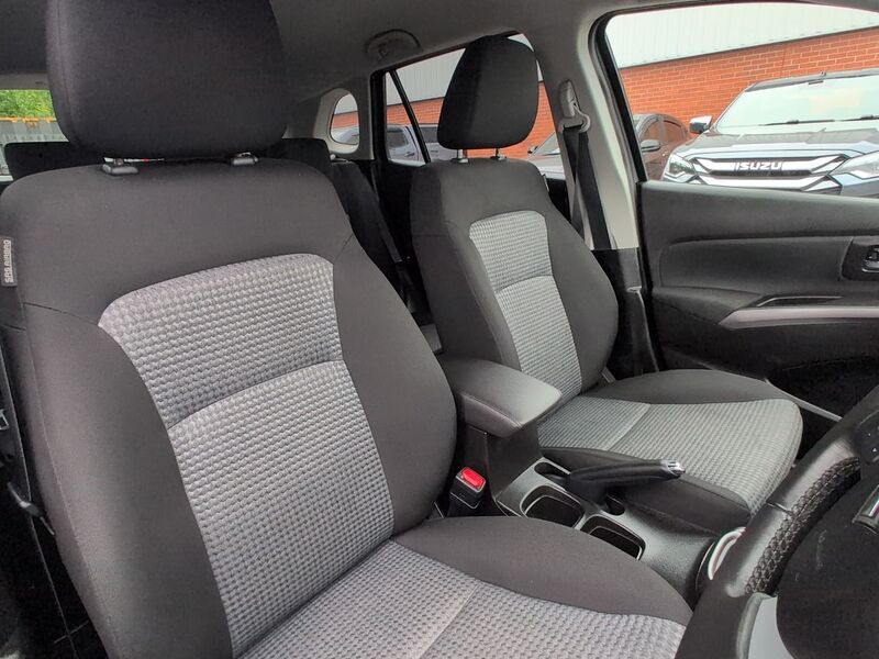 More views of Suzuki S-Cross