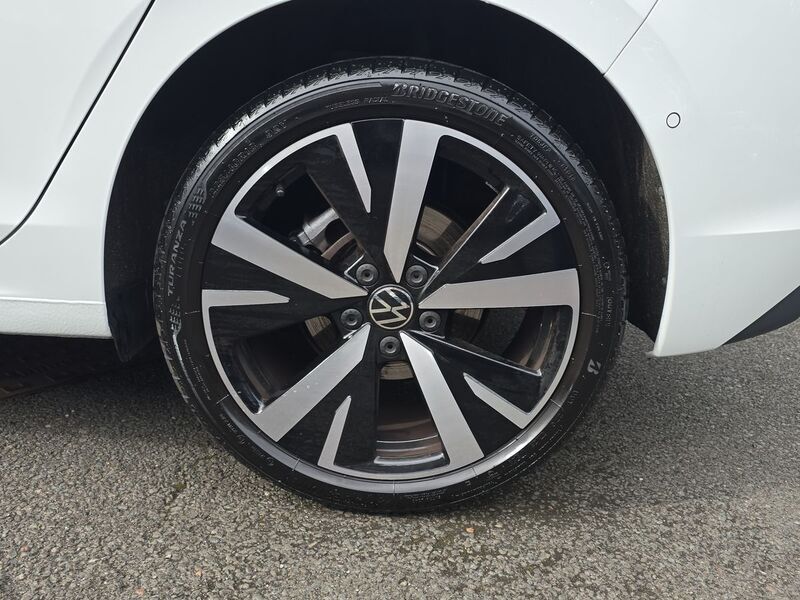 More views of Volkswagen Golf