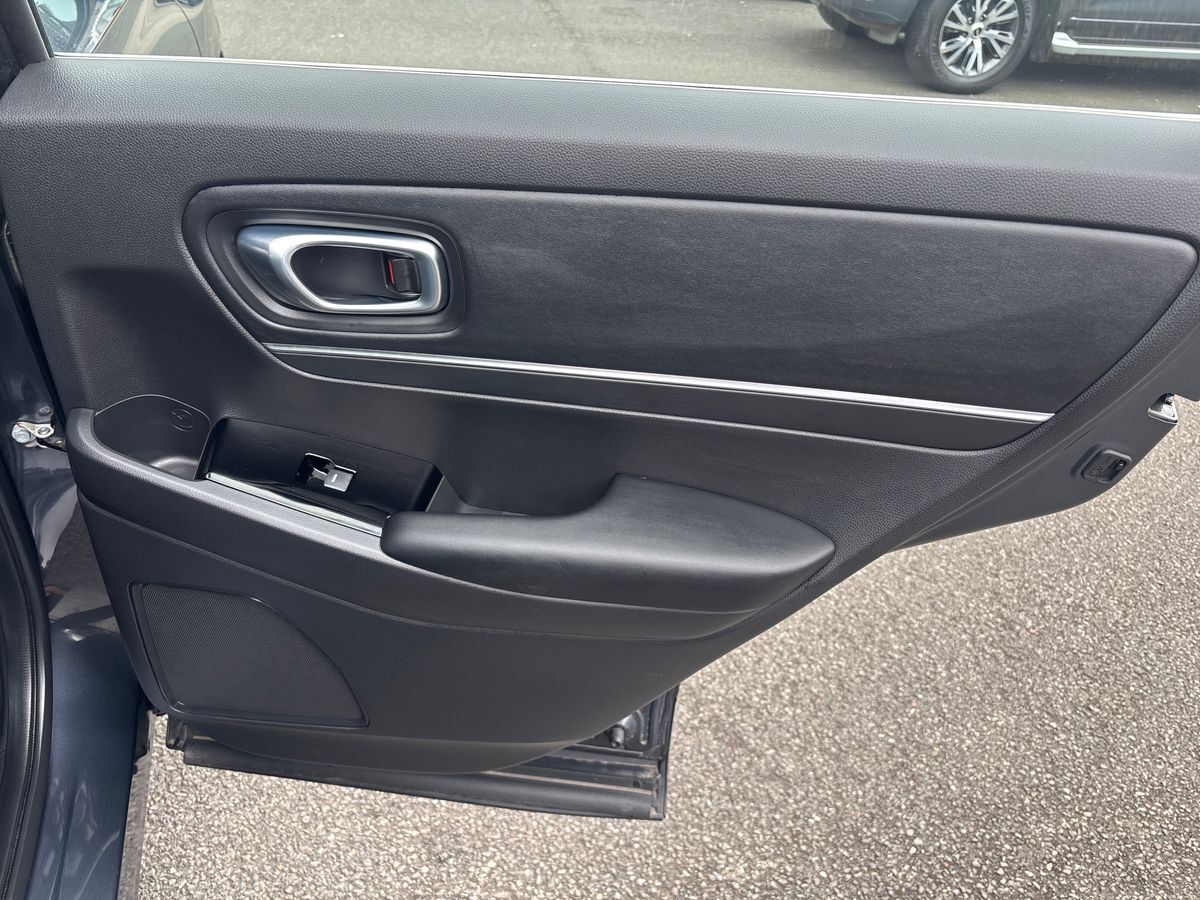 More views of Honda HR-V