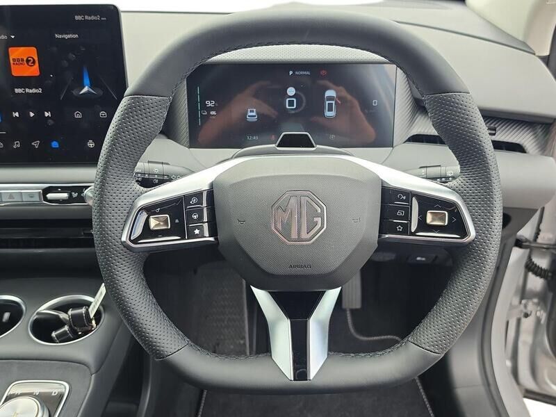 More views of MG S5