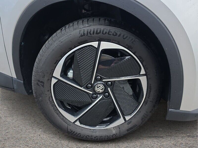 More views of MG S5