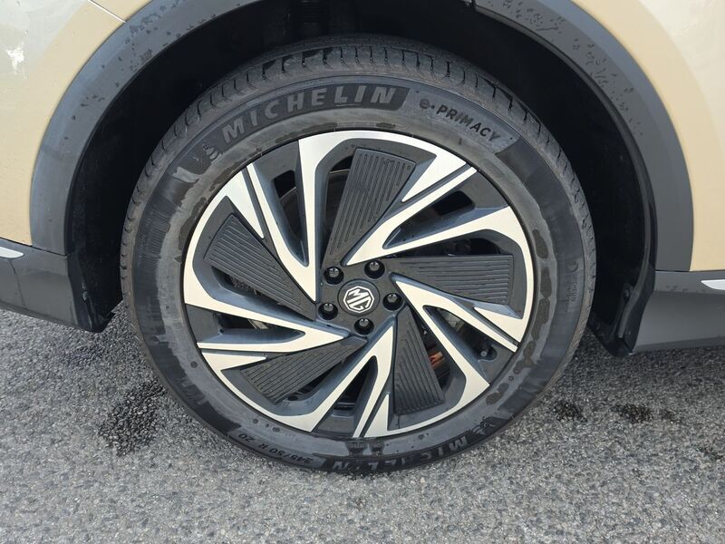 More views of MG S6