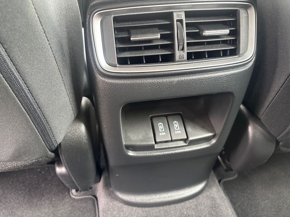More views of Honda CR-V