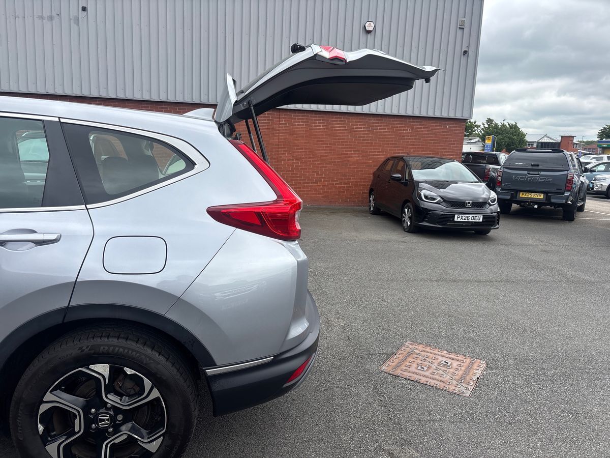 More views of Honda CR-V