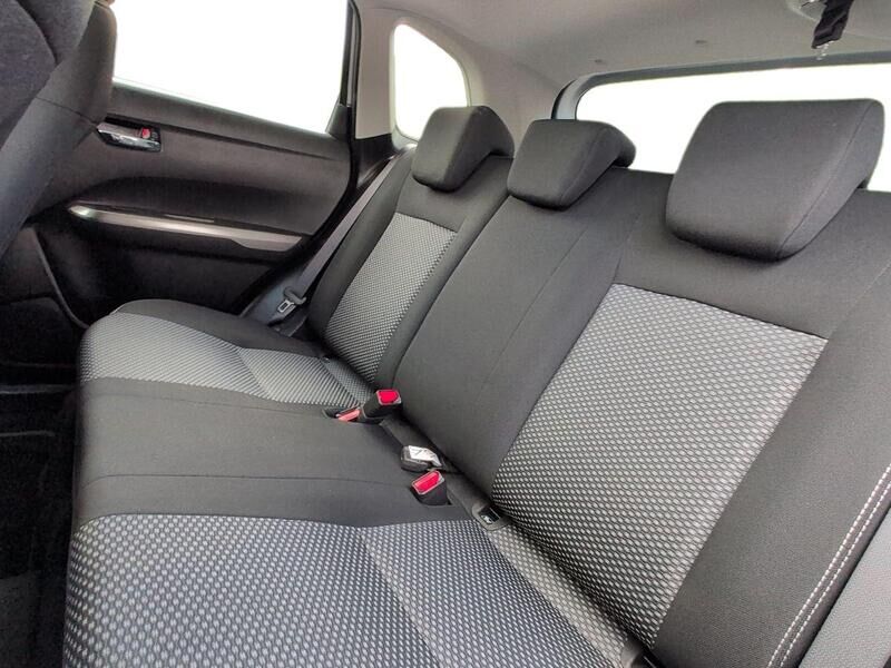More views of Suzuki Vitara