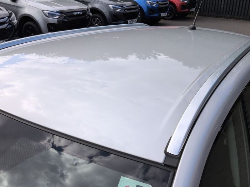 More views of Suzuki Vitara