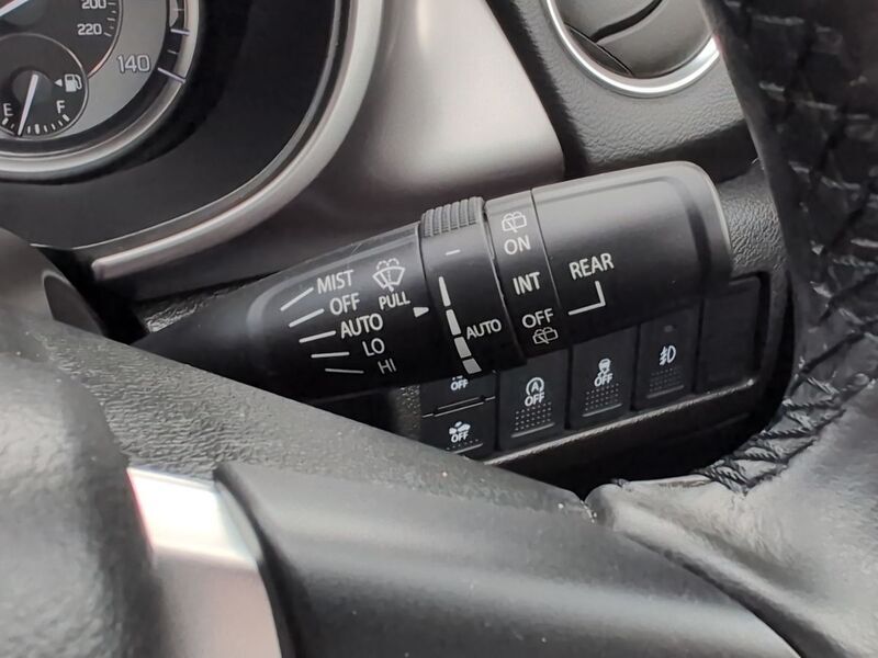 More views of Suzuki Vitara