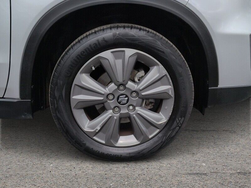 More views of Suzuki Vitara