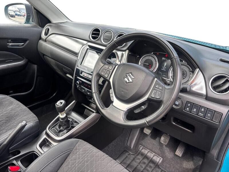 More views of Suzuki Vitara