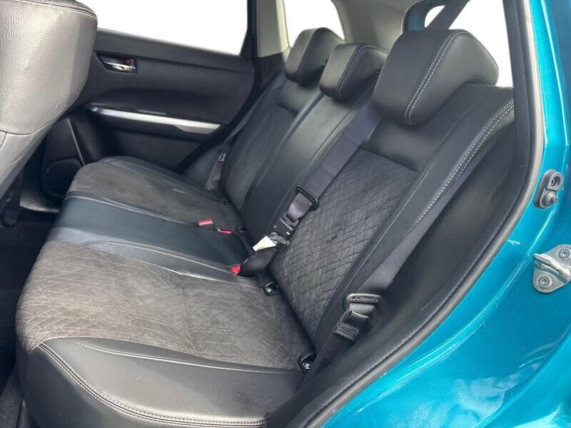 More views of Suzuki Vitara
