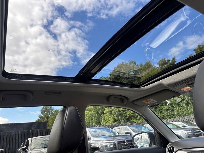More views of Suzuki Vitara