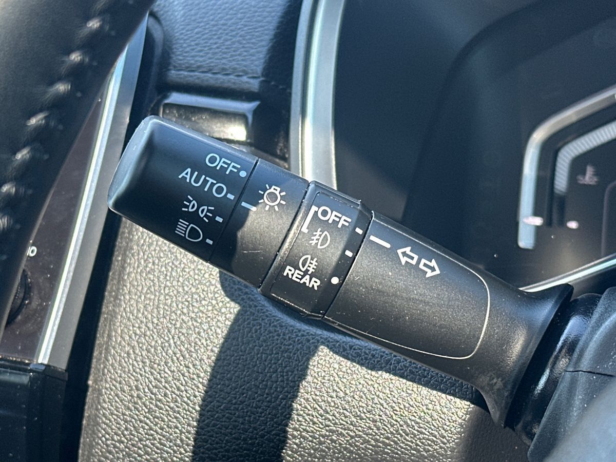 More views of Honda CR-V