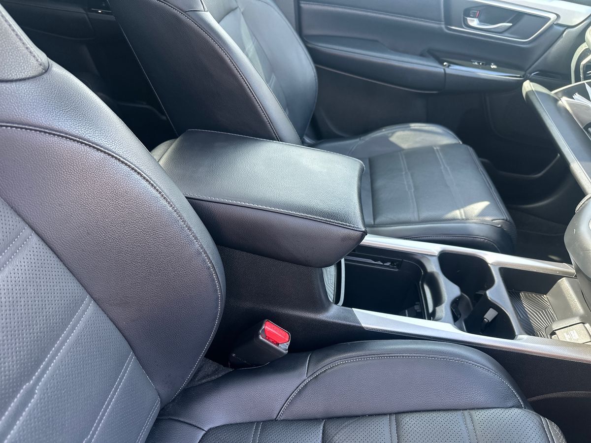 More views of Honda CR-V
